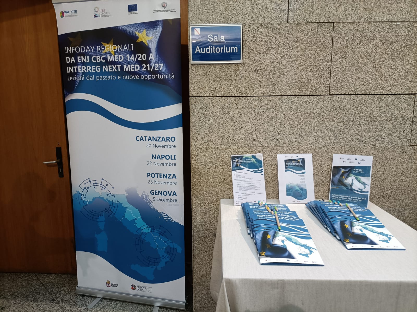 Galleria Catanzaro, Napoli, Potenza, Genova (20-22-23 novembre - 5 dicembre) – Infoday Regionali “Da ENI CBC MED 14/20 a INTERREG NEXT MED 21/27 - Lezioni dal passato e nuove opportunità” - Diapositiva 14 di 24