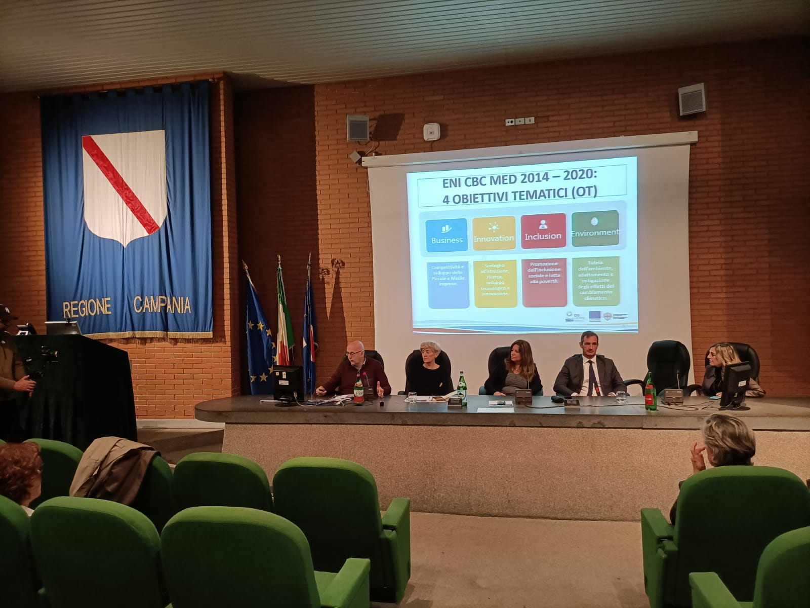 Galleria Catanzaro, Napoli, Potenza, Genova (20-22-23 novembre - 5 dicembre) – Infoday Regionali “Da ENI CBC MED 14/20 a INTERREG NEXT MED 21/27 - Lezioni dal passato e nuove opportunità” - Diapositiva 18 di 24