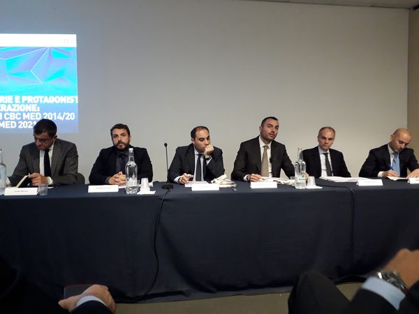 Galleria Bari, 20 ottobre 2022 – Evento “Mediterraneo, storie e protagonisti di sviluppo e cooperazione: dal Programma ENI CBC MED 2014/20 all’Interreg NEXT MED 2021/27” - Diapositiva 1 di 11