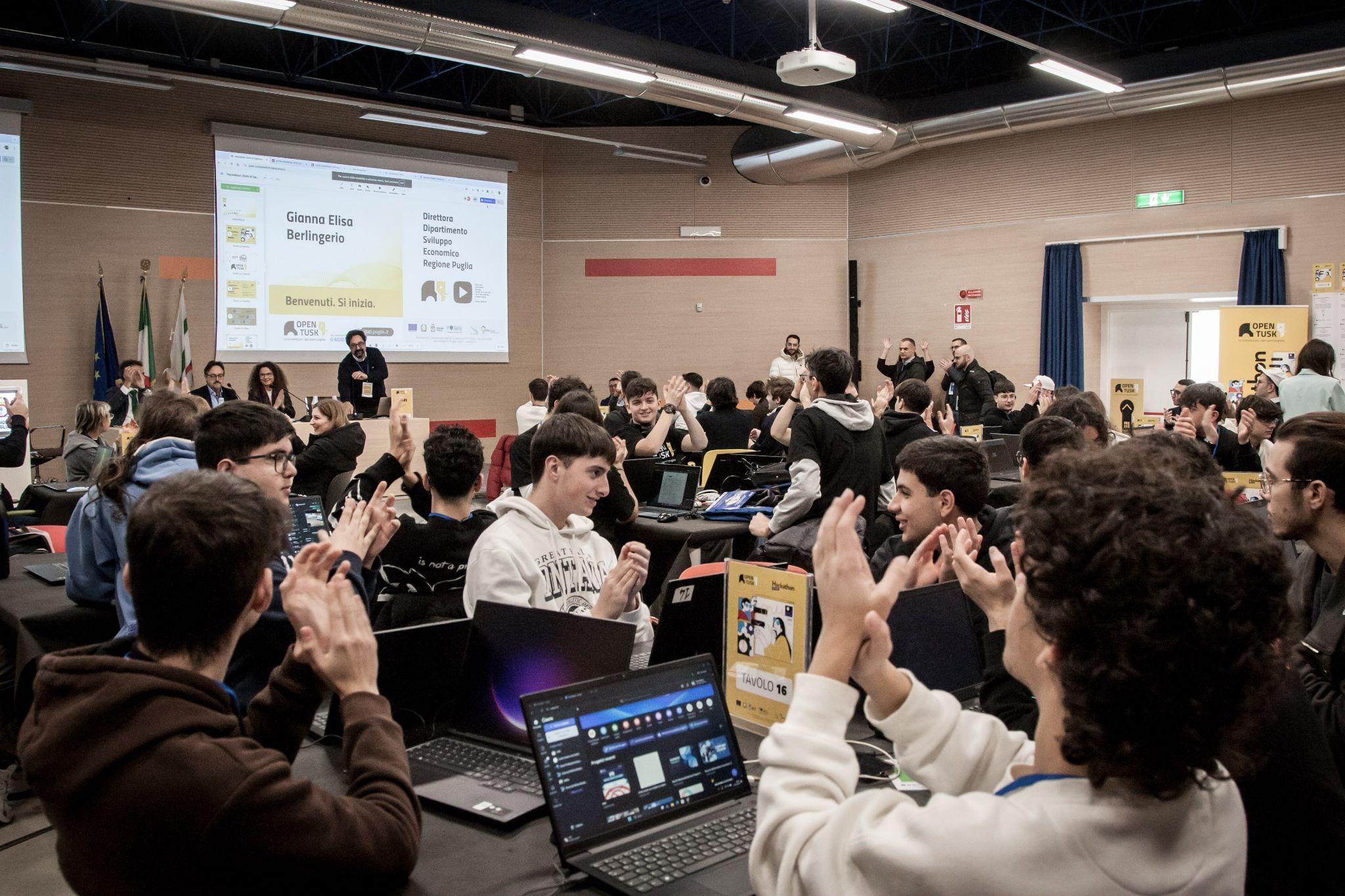 Galleria Dati Aperti, si chiude la seconda edizione dell’Hackathon Opentusk 2024 - Diapositiva 5 di 8