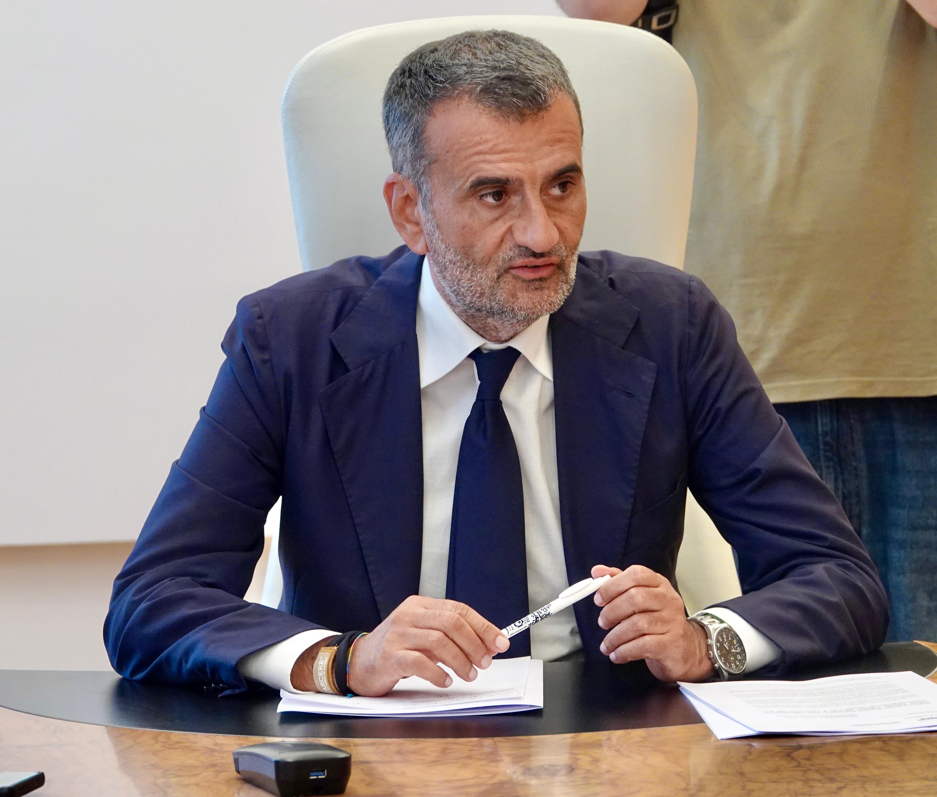 Galleria Riunita oggi l’unità di crisi sanitaria regionale - Diapositiva 4 di 8