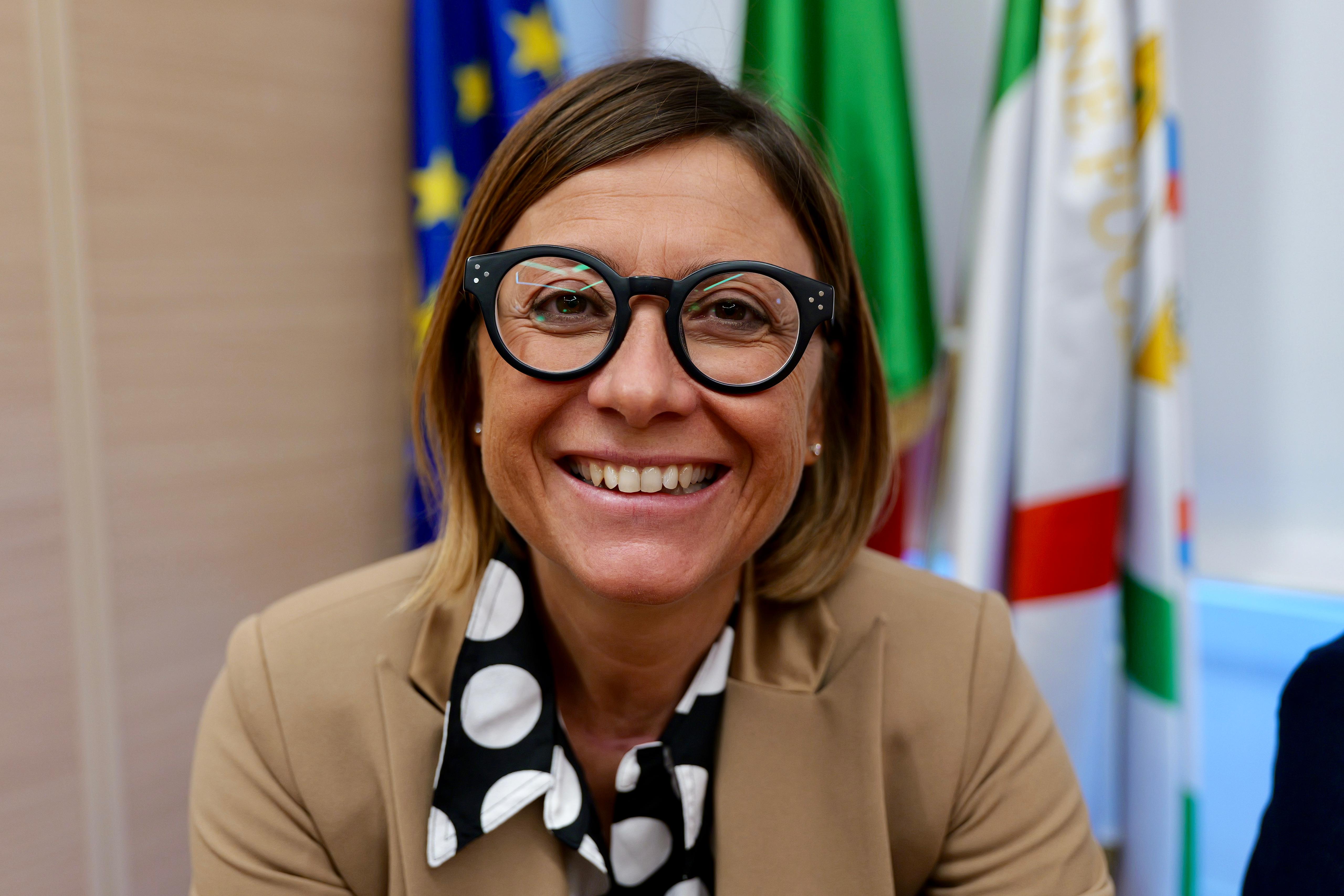 Galleria Presentato il nuovo bando per il Reddito di Dignità.  Il presidente Emiliano: “Puglia in prima linea per la lotta alla povertà. Se il ReD esiste è grazie all'autonomia della Regione nella gestione dei Fondi europei” - Diapositiva 3 di 7