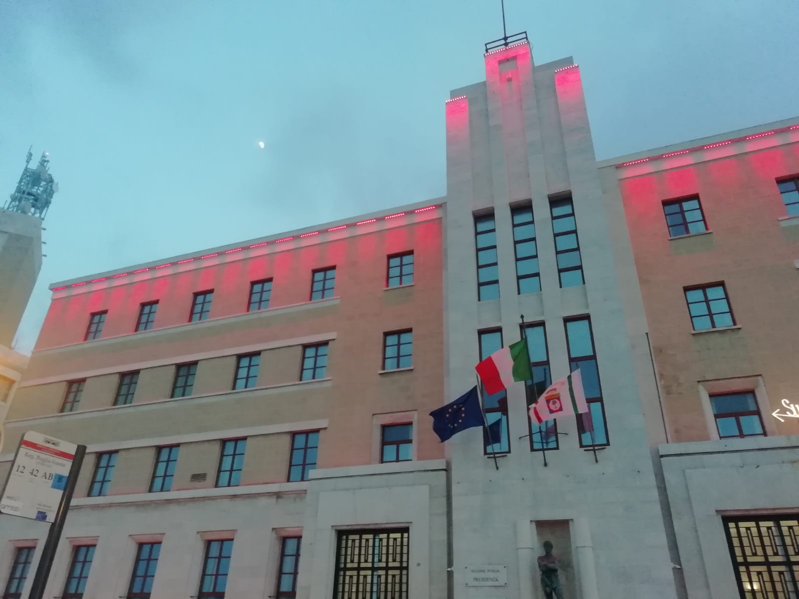 Galleria 30 maggio Giornata mondiale della sclerosi multipla - Diapositiva 3 di 4