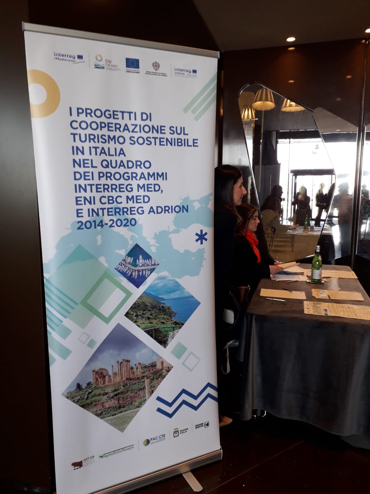 Gallery Bari, 30 marzo 2023 – Evento “Presentazione del Rapporto di Valutazione dei progetti di cooperazione sul Turismo Sostenibile, nel quadro dei Programmi Interreg Euro-MED, ENI CBC Med ed Interreg ADRION 2014-2020” - Slide 2 of 14